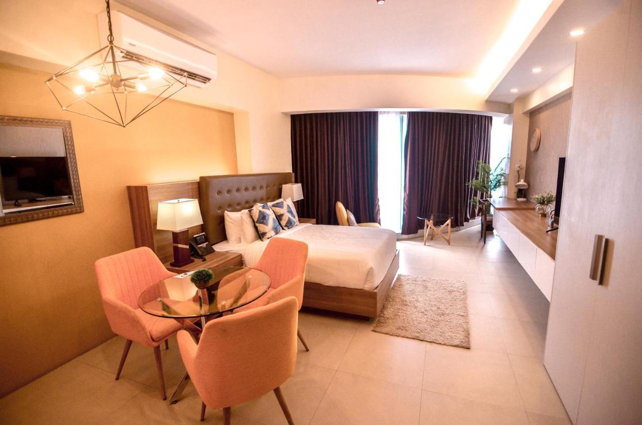 Aeon Suites Staycation Managed By Aria Hotel Davao City Kültér fotó